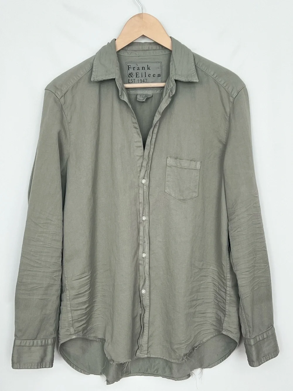 Frank & Eileen Eileen Olive Green Italian Cotton Button Shirt M